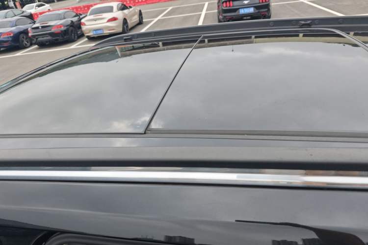 Used Jeep Compass 2017 200T Automatic Family Edition Roof