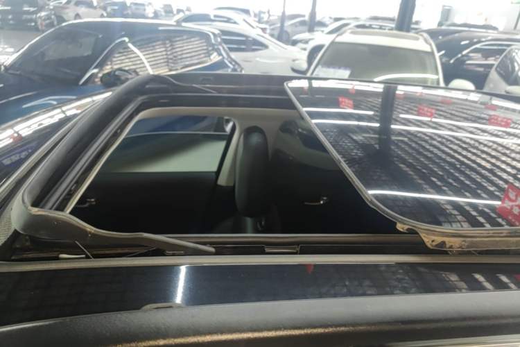 Used Jeep Compass 2017 200T Automatic Family Edition Roof