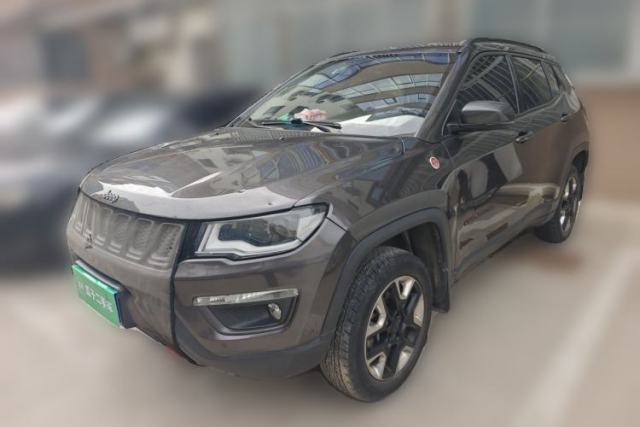 Ojetý Jeep Compass 2017 200TS Automatic High-Performance All-Wheel Drive Edition