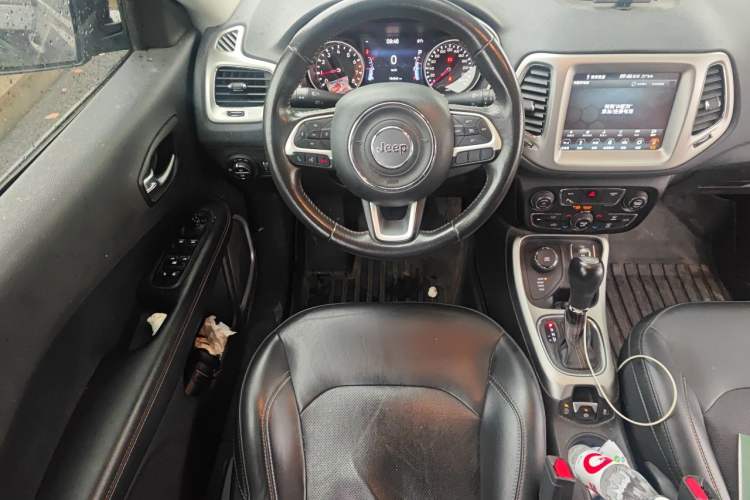 Used Jeep Compass 2017 200T Automatic Family Enjoyment Four-Wheel Drive Edition Steering Wheel