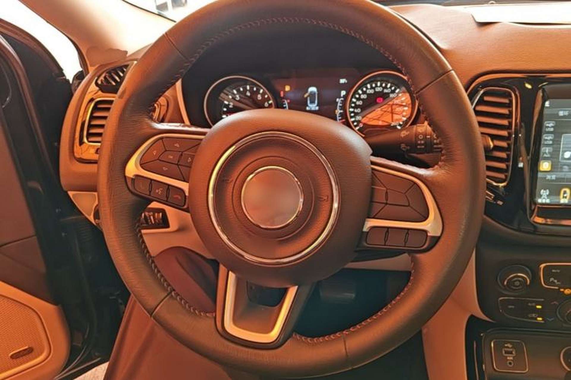 Used Jeep Compass 2017 200T Automatic Prestige Edition Steering Wheel