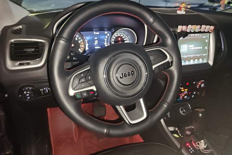 Used Jeep Compass 2017 200T Automatic Family Enjoyment Four-Wheel Drive Edition Steering Wheel