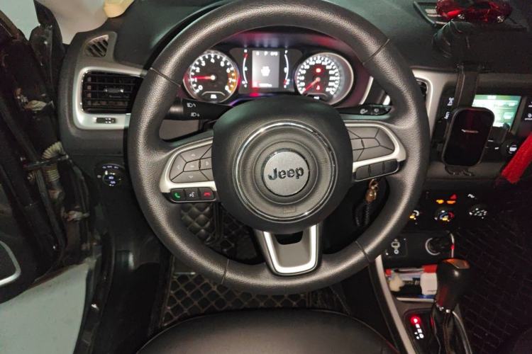 Used Jeep Compass 2017 200T Automatic Enjoyment Version Steering Wheel