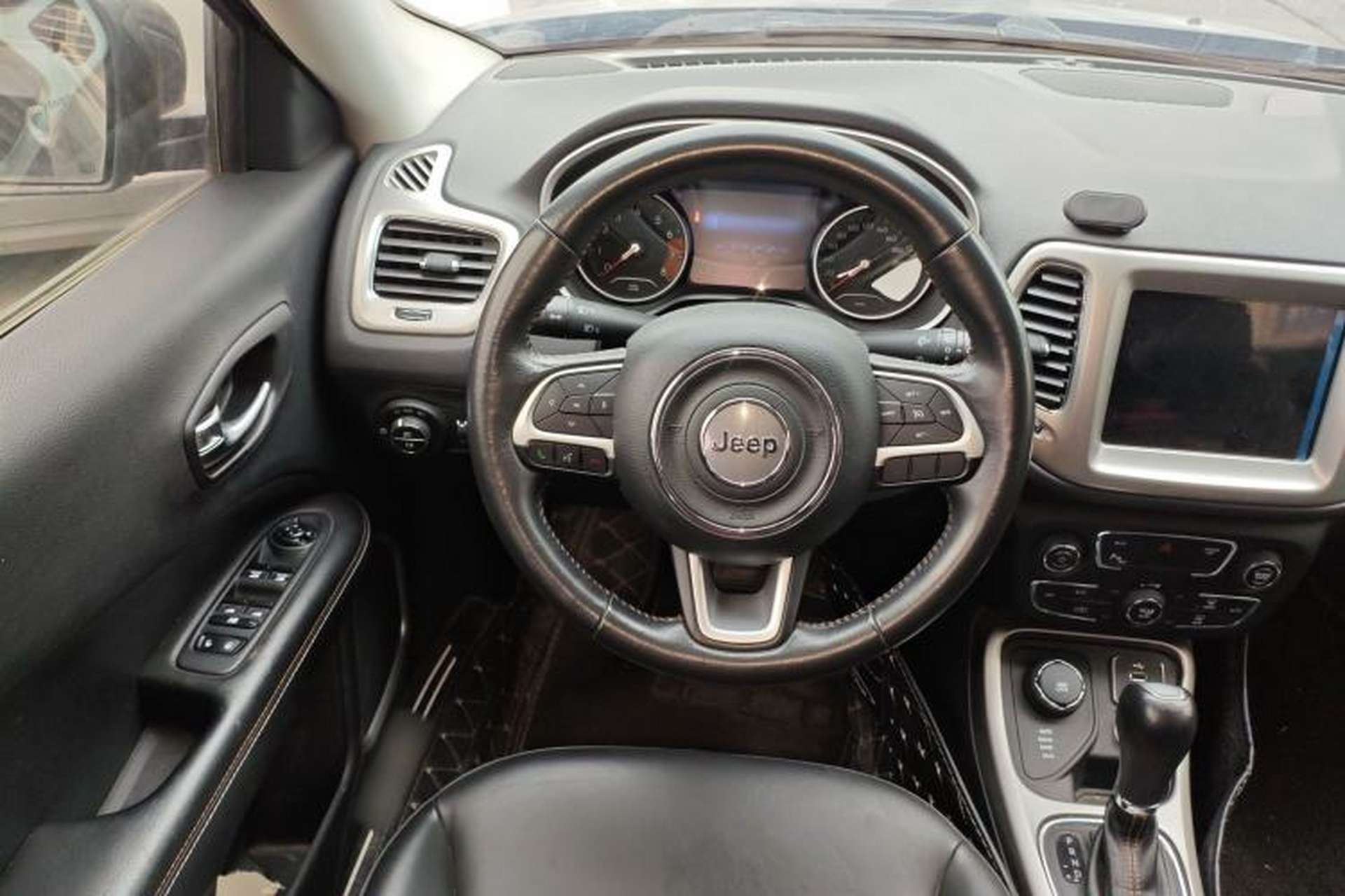 Used Jeep Compass 2017 200T Automatic Family Enjoyment Four-Wheel Drive Edition Steering Wheel