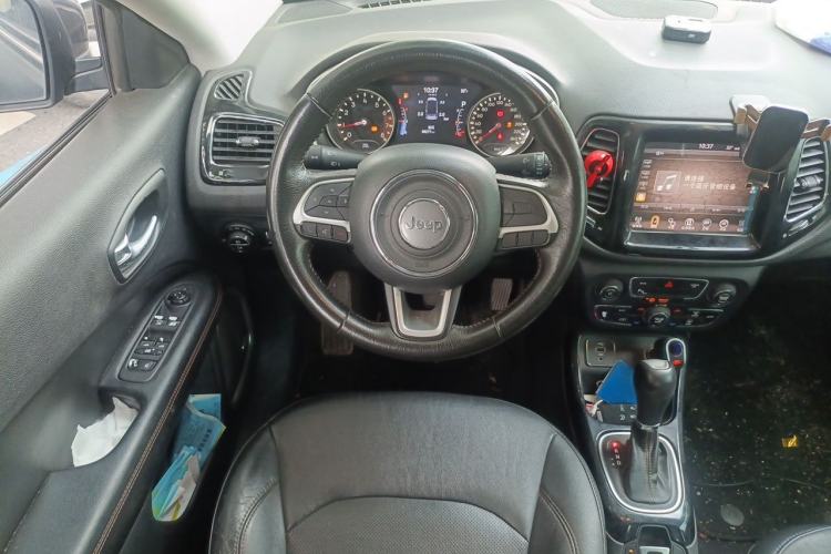Used Jeep Compass 2017 200T Automatic Prestige Edition Steering Wheel