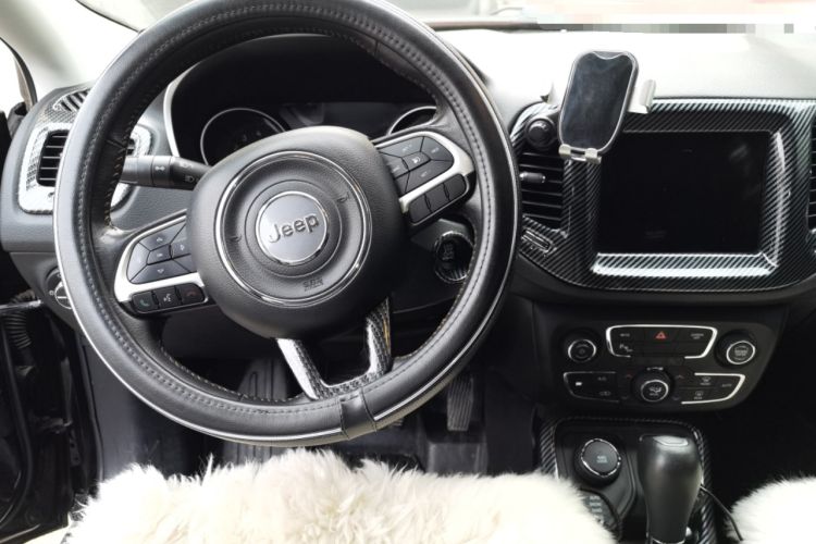 Used Jeep Compass 2017 200T Automatic Family Enjoyment Four-Wheel Drive Edition Steering Wheel