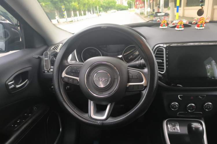 Used Jeep Compass 2017 200T Automatic Enjoyment Version Steering Wheel