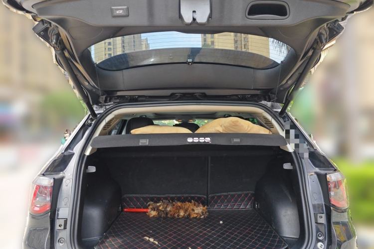 Used Jeep Compass 2017 200T Automatic Family Edition Trunk