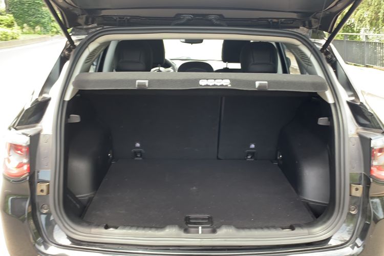 Used Jeep Compass 2017 200T Automatic Comfort Edition Trunk