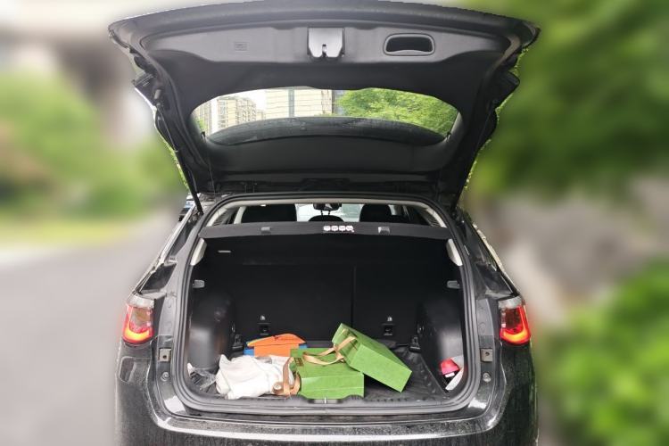 Used Jeep Compass 2017 200T Automatic Family Edition Trunk