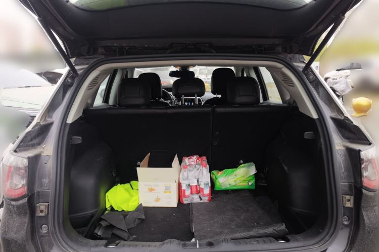 Used Jeep Compass 2017 200T Automatic Family Edition Trunk