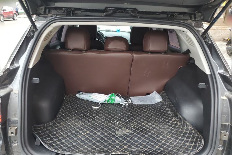 Used Jeep Compass 2017 200T Automatic Enjoyment Edition Trunk