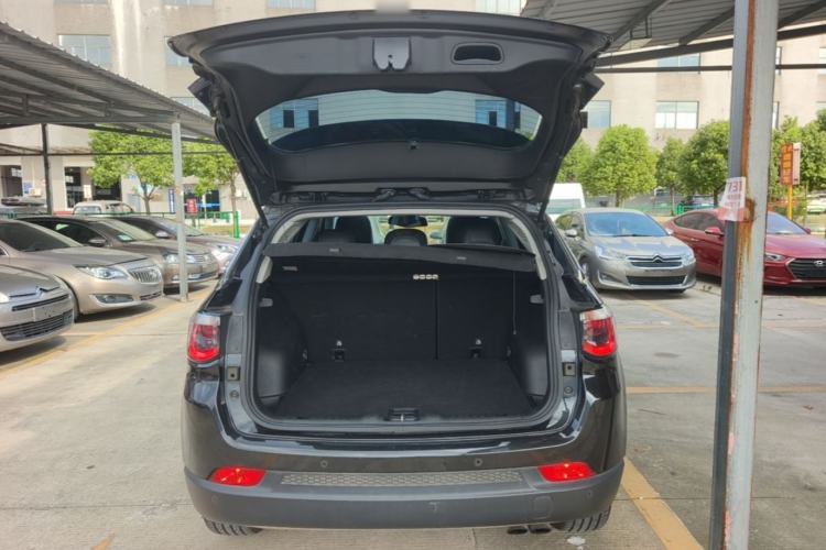 Used Jeep Compass 2017 200T Automatic Family Edition Trunk