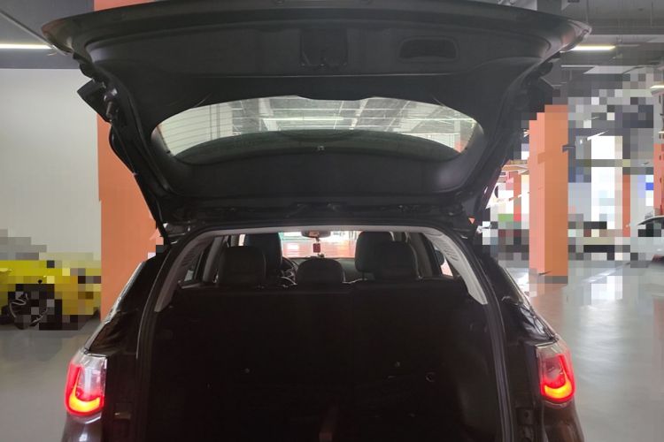 Used Jeep Compass 2017 200T Automatic Family Edition Trunk