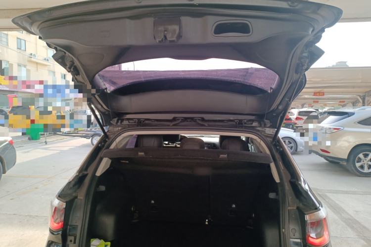 Used Jeep Compass 2017 200T Automatic Family Edition Trunk