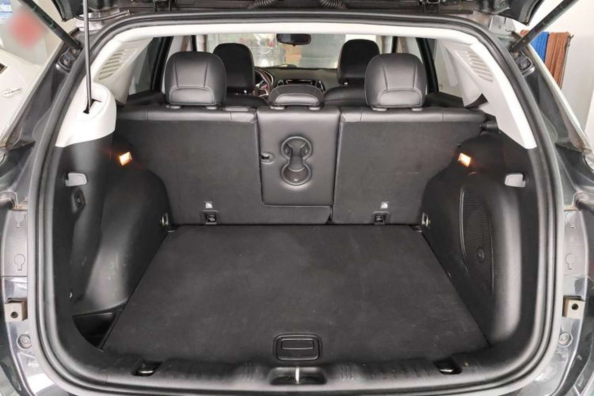 Used Jeep Compass 2017 200T Automatic Prestige Edition Trunk