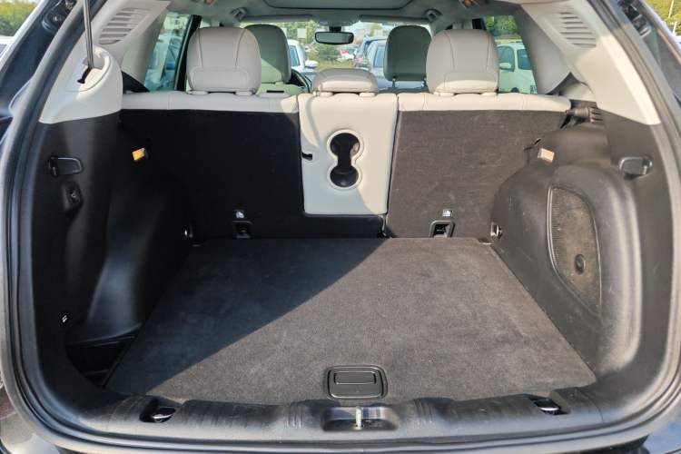 Used Jeep Compass 2017 200T Automatic Prestige Edition Trunk