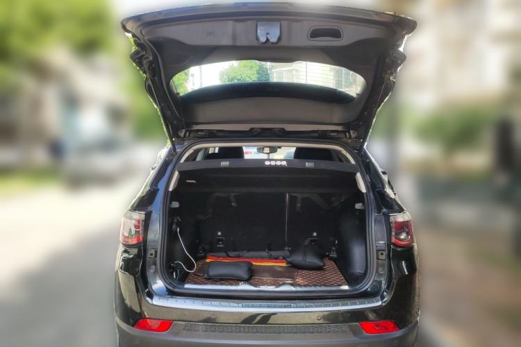 Used Jeep Compass 2017 200T Automatic Family Edition Trunk