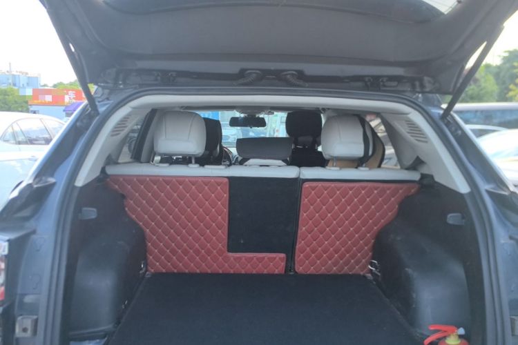 Used Jeep Compass 2017 200T Automatic Family Edition Trunk
