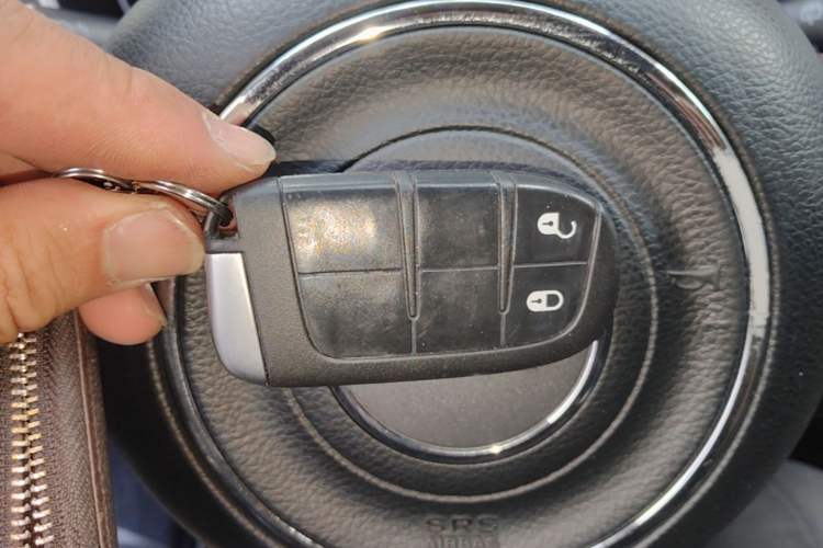 Used Jeep Compass 2017 200T Automatic Family Edition Vehicle Key