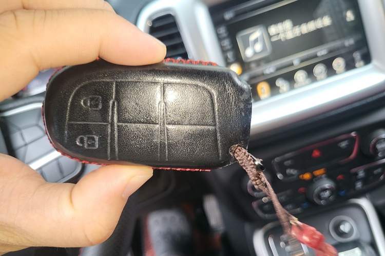 Used Jeep Compass 2017 200T Automatic Family Edition Vehicle Key