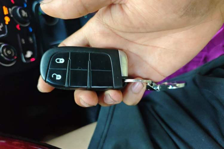 Used Jeep Compass 2017 200T Automatic Family Edition Vehicle Key