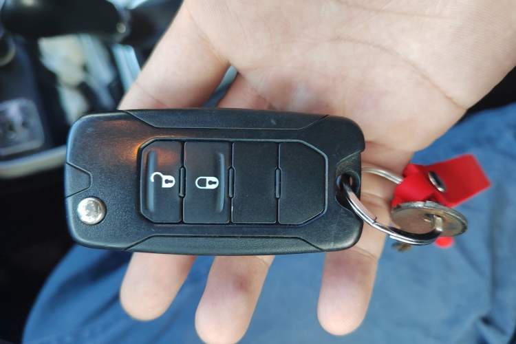 Used Jeep Compass 2017 200T Automatic Enjoyment Version Vehicle Key