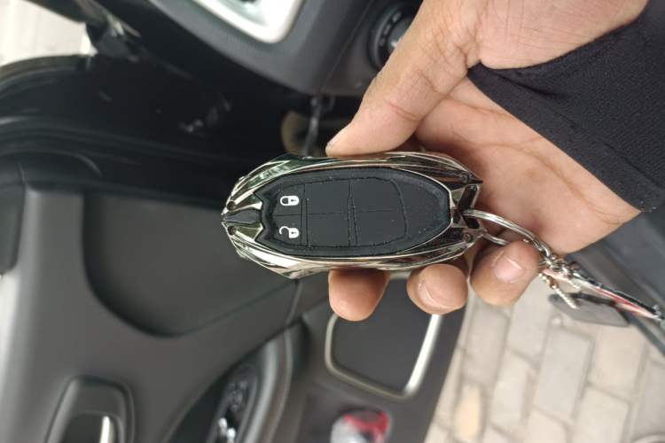 Used Jeep Compass 2017 200T Automatic Family Edition Vehicle Key