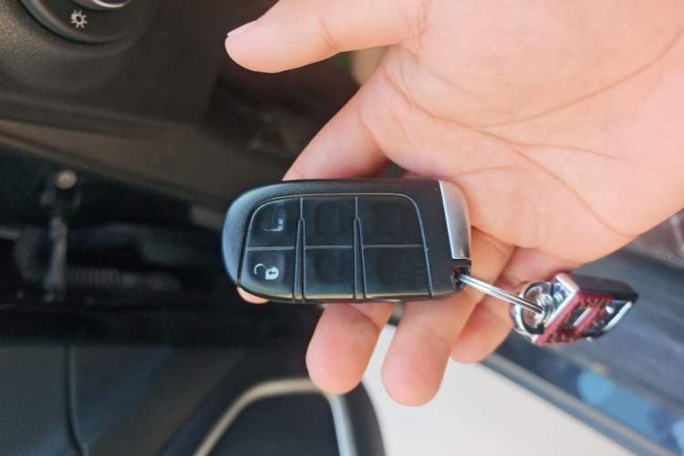 Used Jeep Compass 2017 200T Automatic Family Edition Vehicle Key