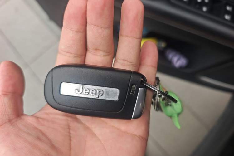Used Jeep Compass 2017 200T Automatic Family Edition Vehicle Key