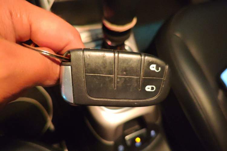 Used Jeep Compass 2017 200T Automatic Family Edition Vehicle Key