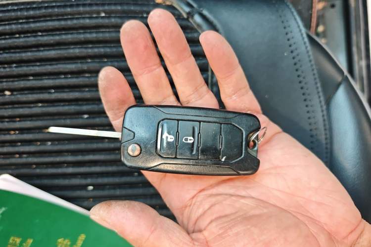 Used Jeep Compass 2017 200T Automatic Enjoyment Version Vehicle Key