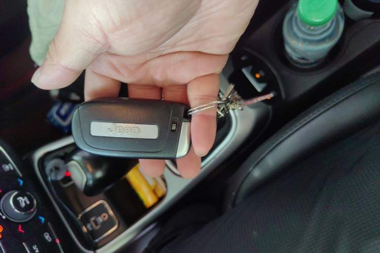 Used Jeep Compass 2017 200T Automatic Family Edition Vehicle Key