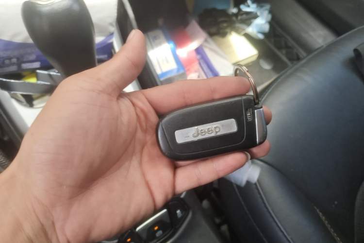 Used Jeep Compass 2017 200T Automatic Family Edition Vehicle Key