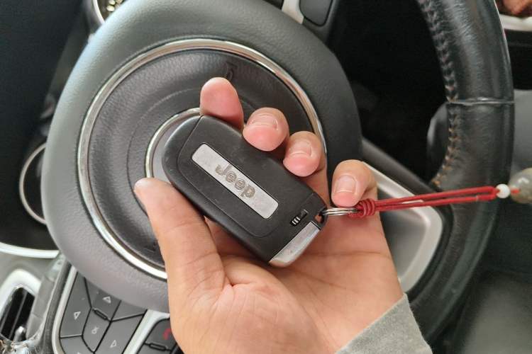 Used Jeep Compass 2017 200T Automatic Family Edition Vehicle Key