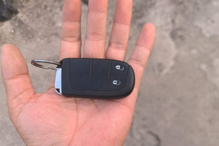Used Jeep Compass 2017 200T Automatic Family Edition Vehicle Key