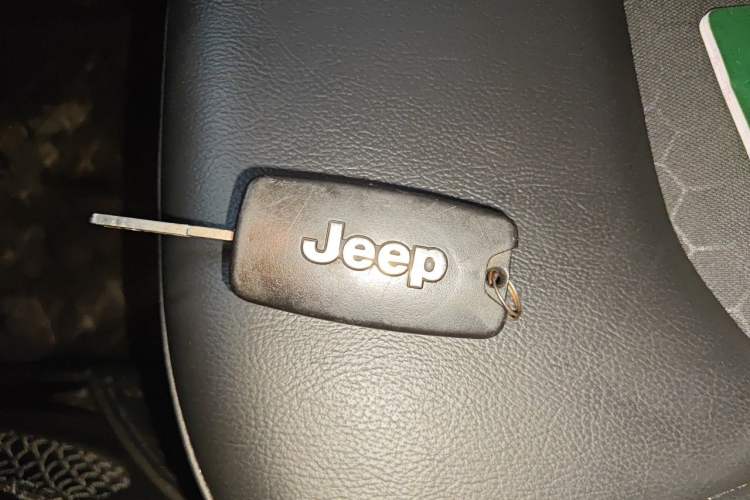 Used Jeep Compass 2017 200T Automatic Comfort Edition Vehicle Key