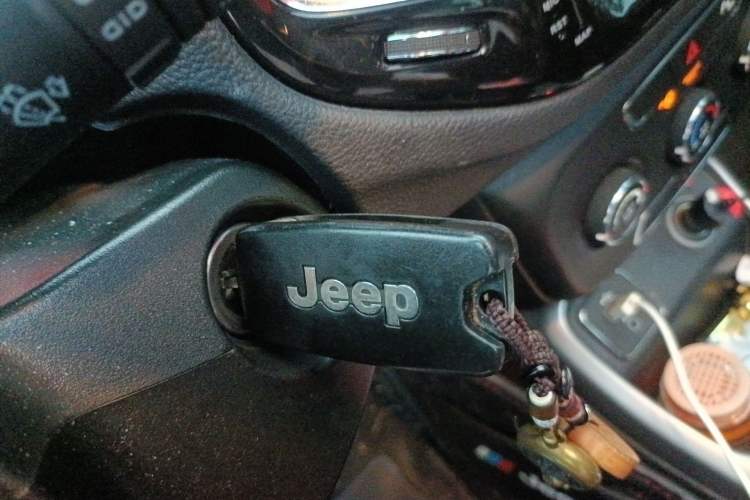 Used Jeep Compass 2017 200T Automatic Enjoyment Version Vehicle Key