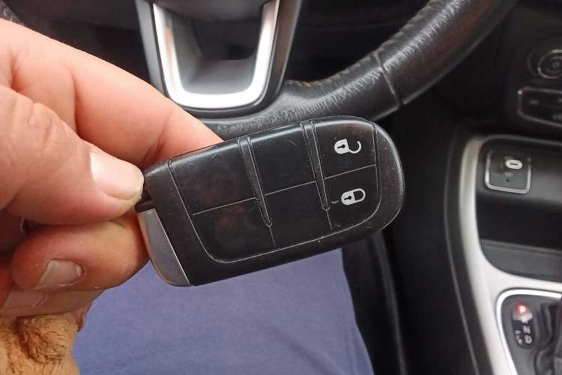 Used Jeep Compass 2017 200T Automatic Family Edition Vehicle Key