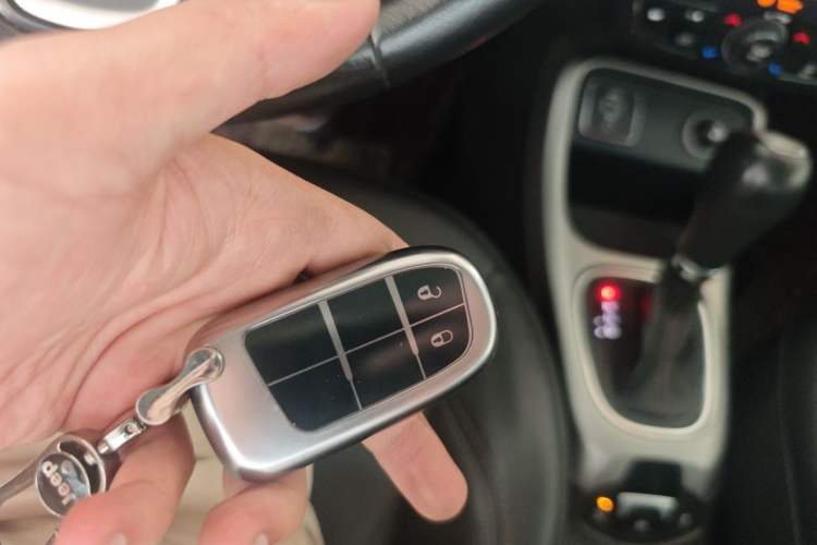 Used Jeep Compass 2017 200T Automatic Family Edition Vehicle Key
