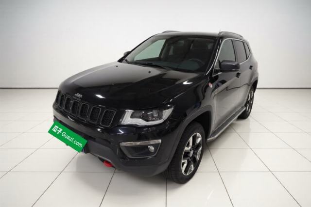 Ojetý Jeep Compass 2017 200TS Automatic High-Performance All-Wheel Drive Edition