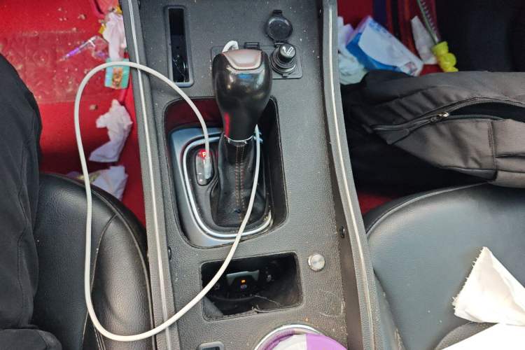 Used Jeep Compass 2017 200T Automatic Family Edition Gear Lever