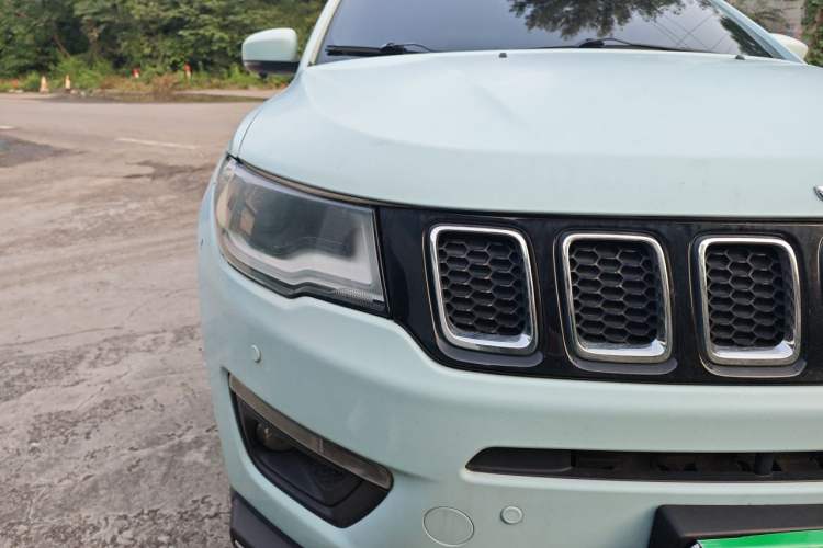 Used Jeep Compass 2017 200T Automatic Family Edition Right Front Headlight