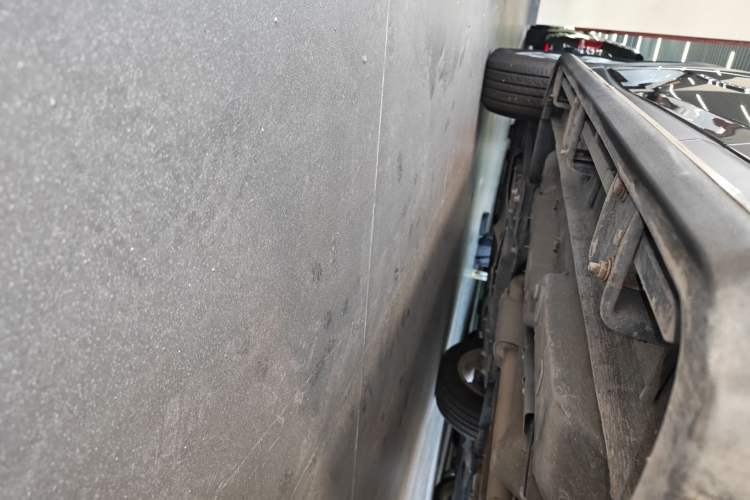 Used Jeep Compass 2017 200T Automatic Family Edition Left Side Sill