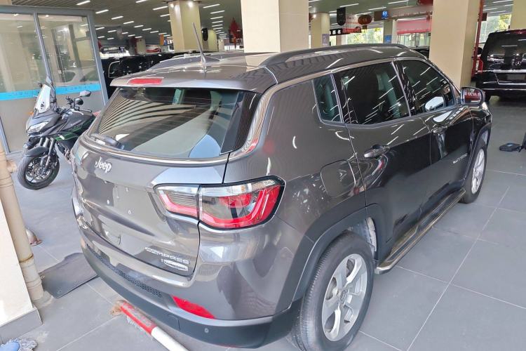 Used Jeep Compass 2017 200T Automatic Family Edition Rear Right 45 Deg