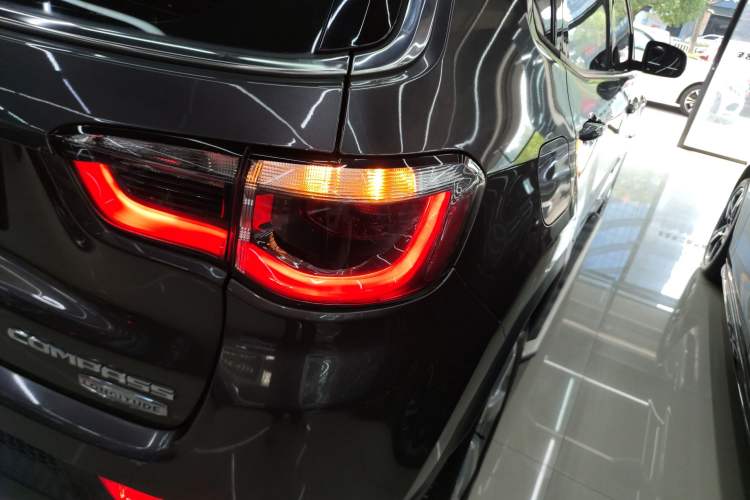 Used Jeep Compass 2017 200T Automatic Family Edition Right Rear Taillight