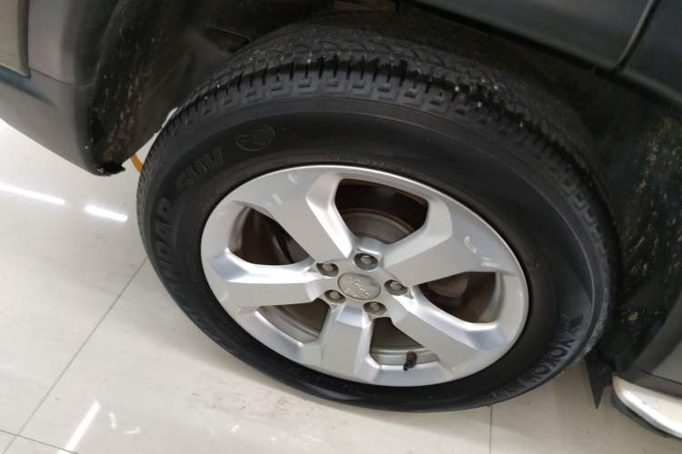 Used Jeep Compass 2017 200T Automatic Family Edition Right Rear Wheel Hub
