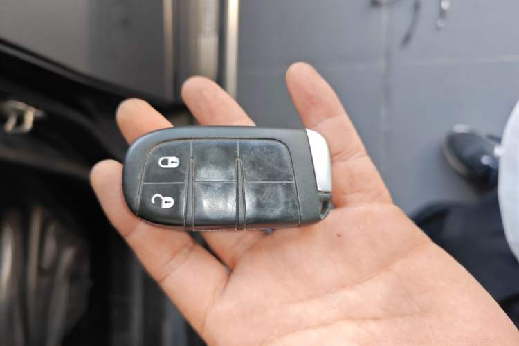 Used Jeep Compass 2017 200T Automatic Family Edition Vehicle Key