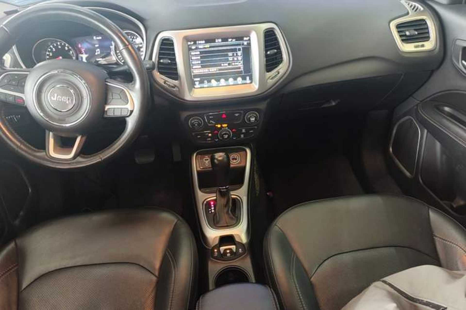 Used Jeep Compass 2017 200T Automatic Family Edition Audio And AC Panel