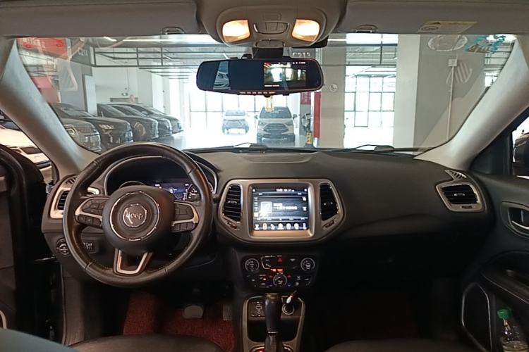 Used Jeep Compass 2017 200T Automatic Family Edition Center Console